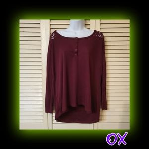 💚 Lace Back Burgundy Sweater